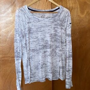 Nike Dri-Fit Light Weight Top